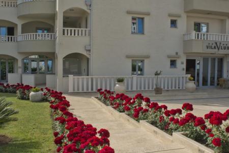 Отель Vila V Lux в Петровац - Черногория