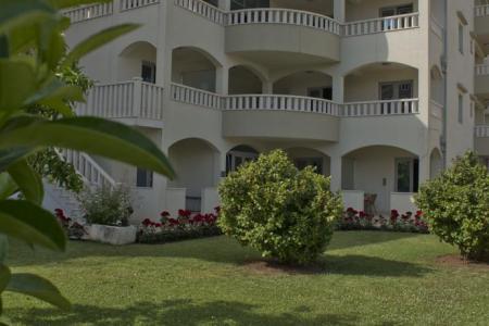 Отель Vila V Lux в Петровац - Черногория