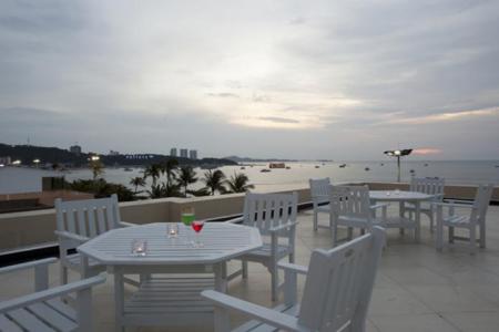 Отель LK The Empress в Паттайя Бич Роад - Таиланд