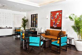 Отель Lemon Tree Hotel в Ахмадабад - Индия