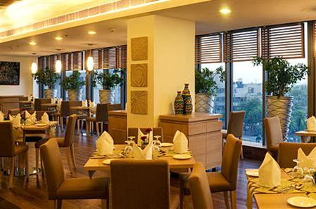 Fortune Select Metropolitan