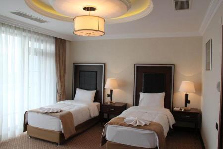 Chinar Hotel & Spa Naftalan