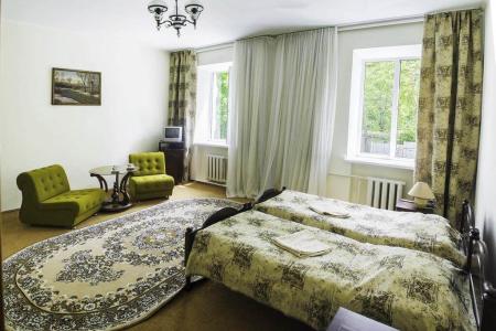 Отель Октябрь в Кисловодск - Россия