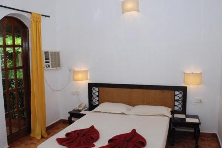 Отель Sea Breeze Resort Candolim в Кандолим - Индия