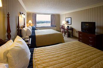 Galt House Hotel & Suites