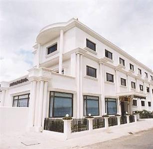 La Place Sarovar Portico