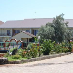 отель Дельфин база отдыха (Пересыпь)