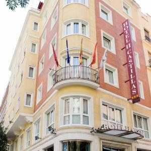 отель Hotel II Castillas