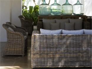 Отель The Villa Bentota by KK Collection в Бентота - Шри-Ланка