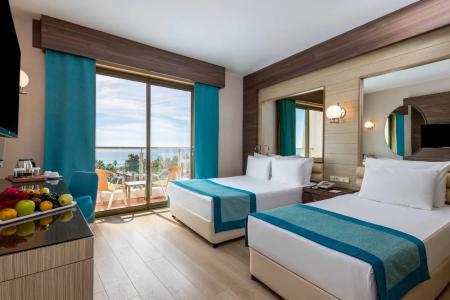 Отель TUI Family Life Kaya Side в Титрейенгёль - Турция