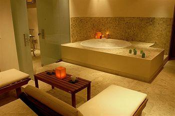 Melia Recoleta Plaza Boutique Hotel