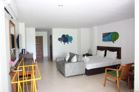 Отель Karon Living Room в пляж Карон - Таиланд