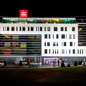 отель Hues Boutique Hotel