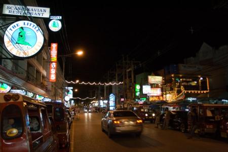 Отель The Little Mermaid Guesthouse & Restaurant в пляж Карон - Таиланд