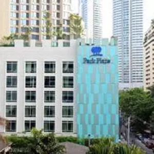 отель Park Plaza Bangkok Soi 18