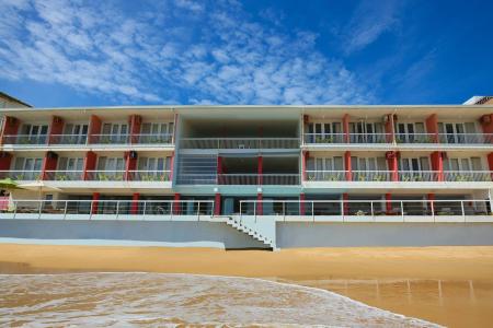 Отель Coral Rock by Bansei в Хиккадува - Шри-Ланка