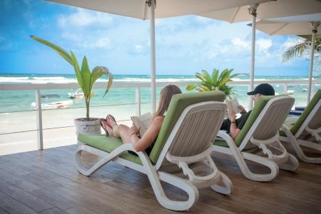 Отель Coral Rock by Bansei в Хиккадува - Шри-Ланка