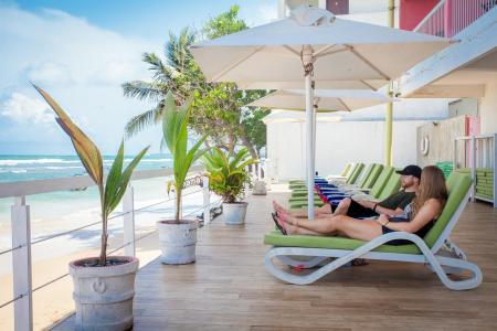 Отель Coral Rock by Bansei в Хиккадува - Шри-Ланка