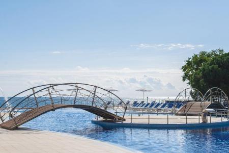Отель Riviera Sunrise Resort & Spa в Алушта - Россия