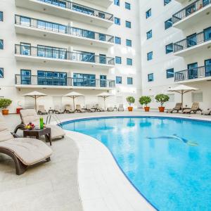 отель Golden Sands 10 Hotel Apartments