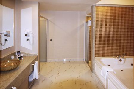 Отель Royal Alhambra Palace в Чолаклы - Турция