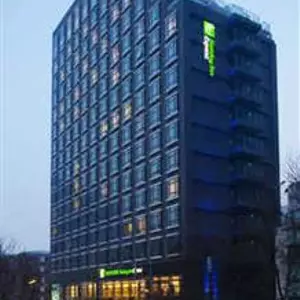 отель Holiday Inn Express Dongzhimen Beijing
