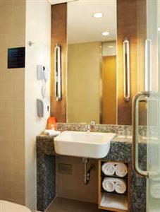 Отель Holiday Inn Express Dongzhimen Beijing в Пекин - Китай