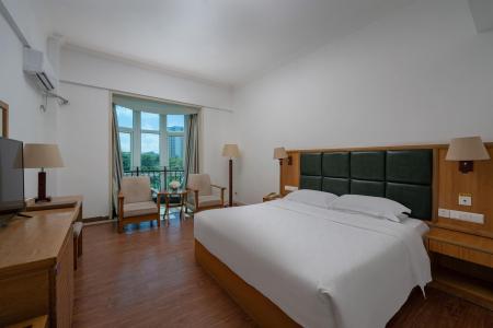 Отель Huayuan Hot Spring Seaview Resort в Бухта Санья - Китай