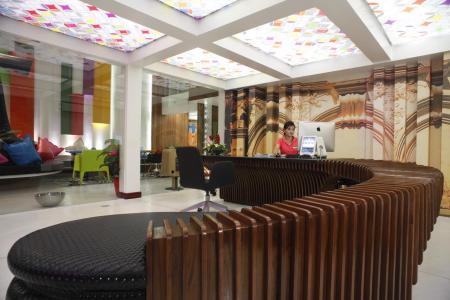 Отель The Color Kata в пляж Ката - Таиланд