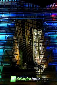 Отель Holiday Inn Express Paris Canal De La Villette в Париж - Франция