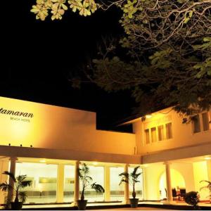 отель Catamaran Beach Hotel