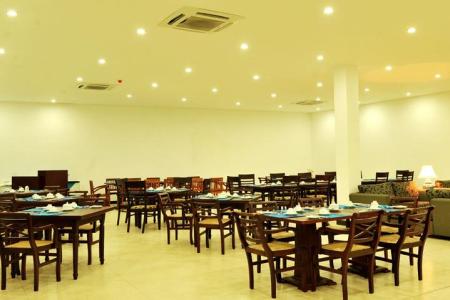 Отель Catamaran Beach Hotel в Негомбо - Шри-Ланка