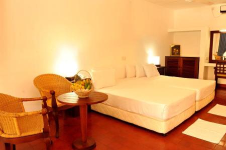 Отель Catamaran Beach Hotel в Негомбо - Шри-Ланка