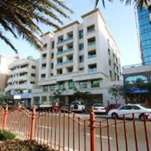 отель Icon Hotel Apartments