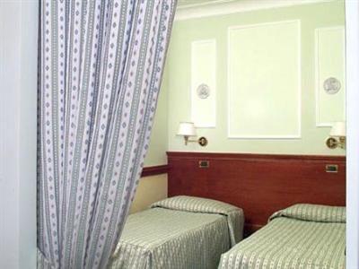 Отель Hiberia Hotel Rome в Рим - Италия