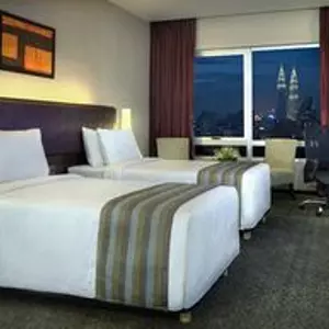 отель Furama Bukit Bintang