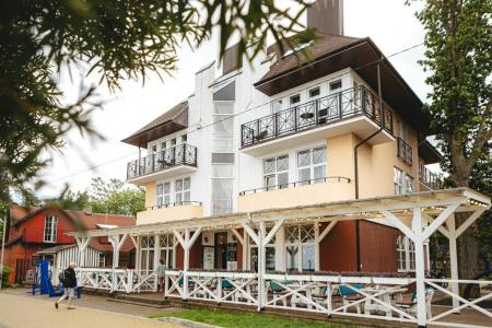 Отель Априори в Зеленоградск - Россия