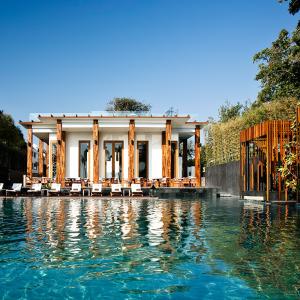 отель Cape Nidhra Hotel