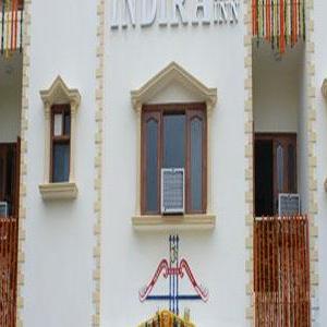 отель Indira International Hotel