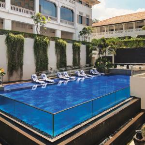 отель Oasia Resort Sentosa by Far East Hospitality