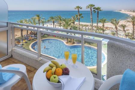 Отель Caprici в Санта-Сусанна - Испания