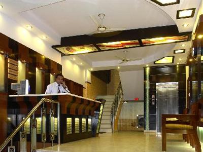 Отель Aster Inn в Дели - Индия