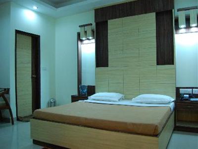 Отель Aster Inn в Дели - Индия