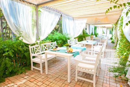 Отель Парк-отель Porto Mare в Алушта - Россия