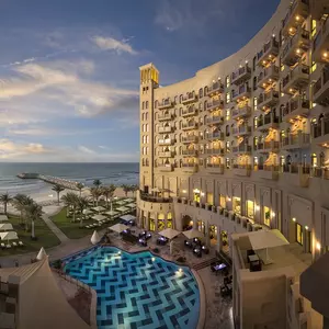 отель Bahi Ajman Palace