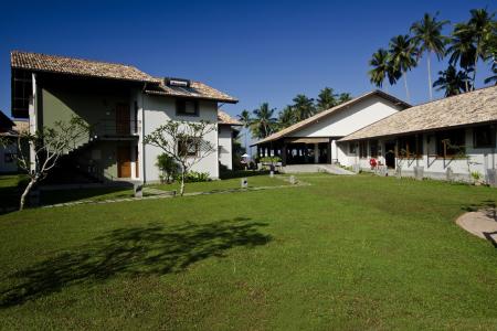 Отель Caltura Beach Villa в Калутара - Шри-Ланка