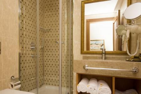 Отель Aprilis в Фатих - Турция