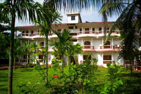 Отель Oasis Beach Resort в Морджим - Индия