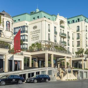 отель Ambasadori