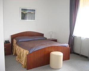 отель Cruise Hotel Tbilisi